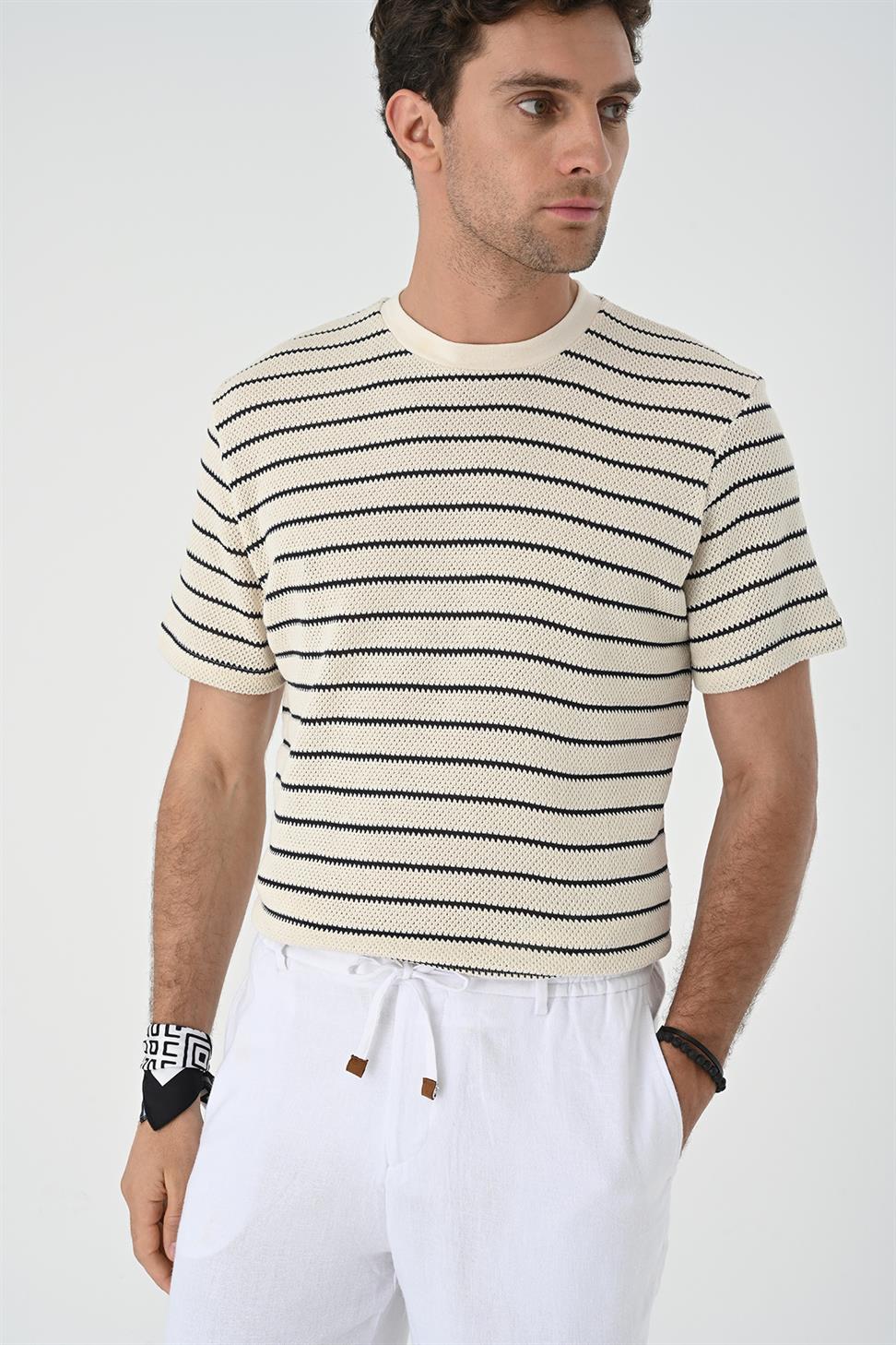 مخطط محبوك تي شيرت للرجال