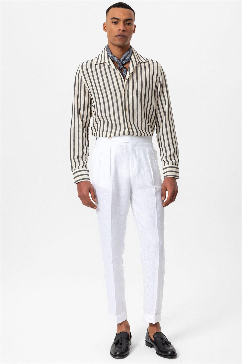 قميص رجالي مخطط محبوك بأكمام طويلة