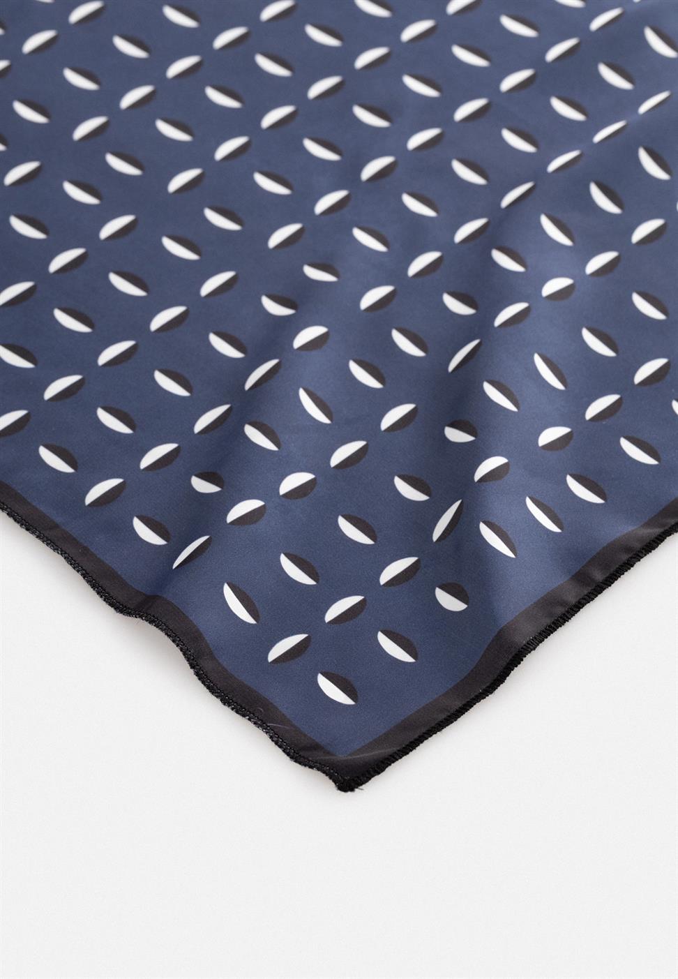 منديل منقوشة