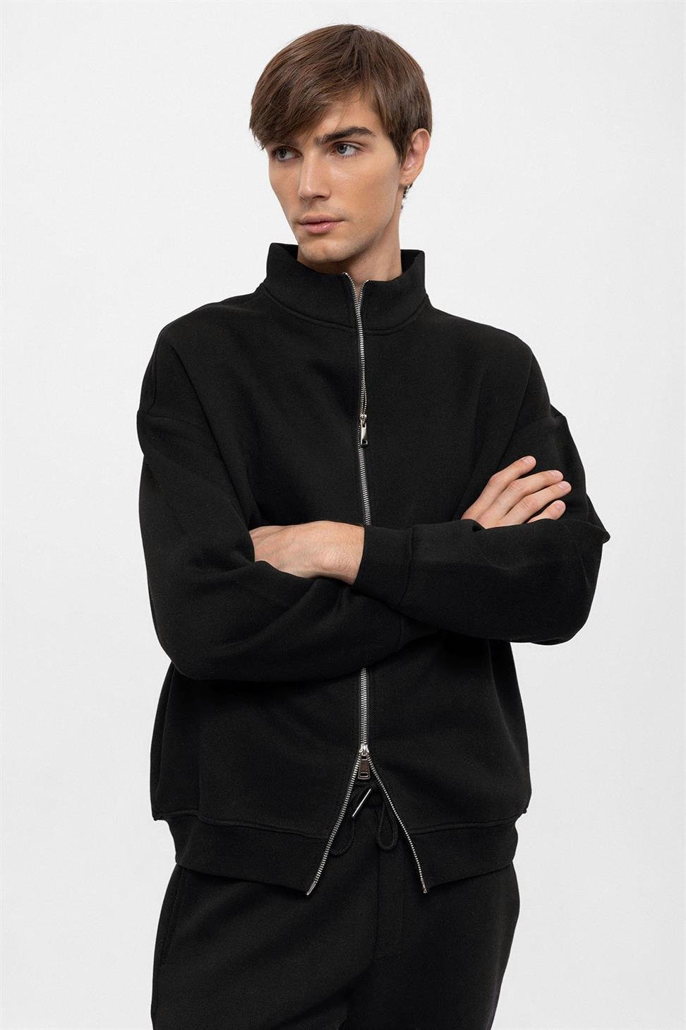 سترة عالية الياقة بسحاب مزدوج للإغلاق للرجال