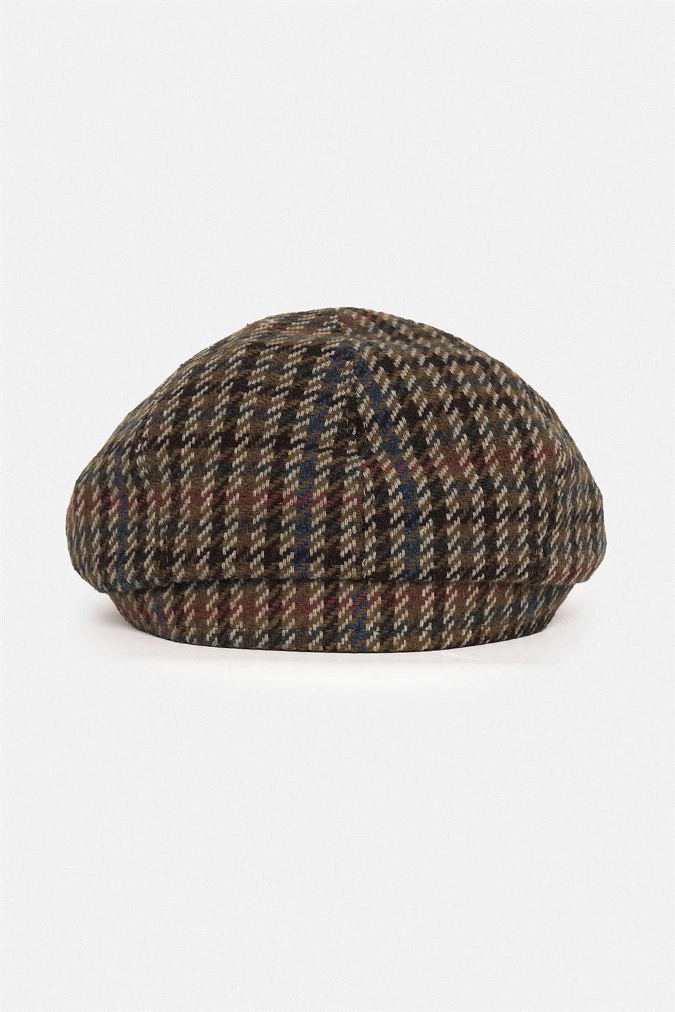 قبعة إرك مخيطة