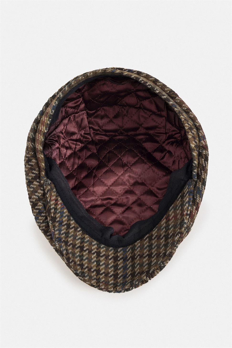 قبعة إرك مخيطة