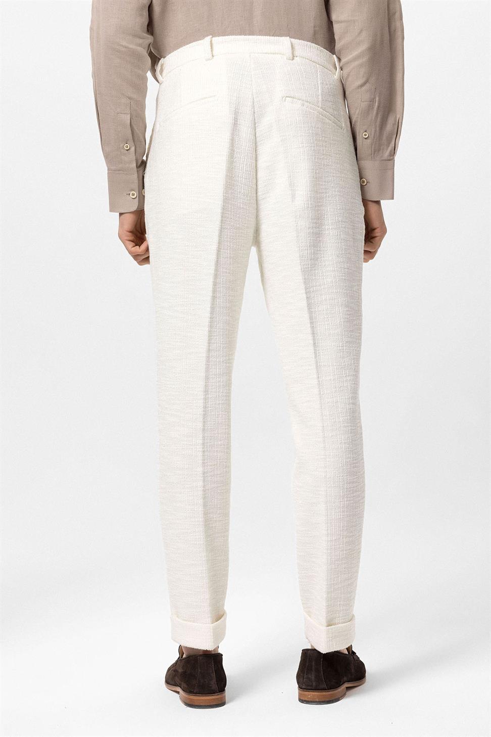 بنطلون رجالي ذو طيات مزدوجة الساق