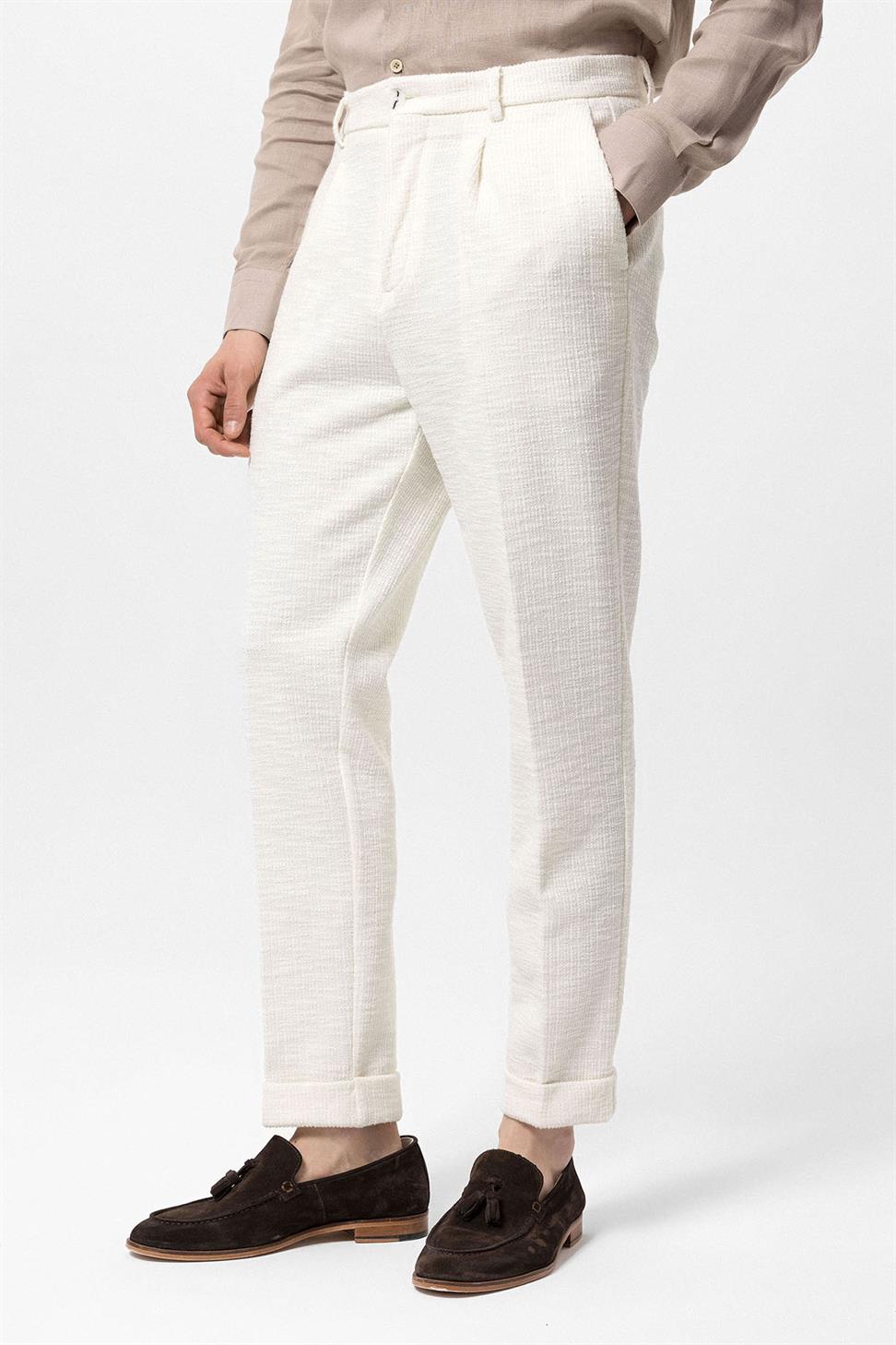 بنطلون رجالي ذو طيات مزدوجة الساق