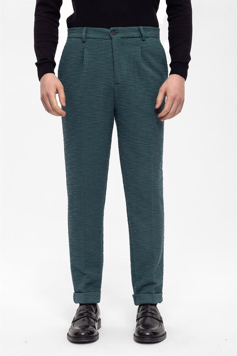 بنطلون رجالي ذو طيات مزدوجة الساق