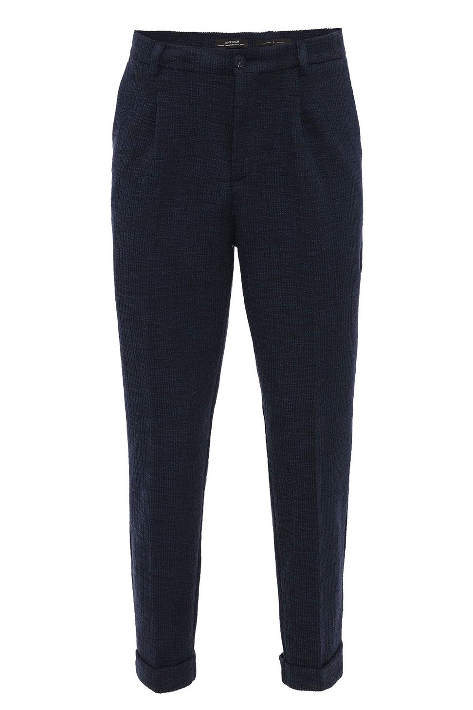 بنطلون رجالي ذو طيات مزدوجة الساق