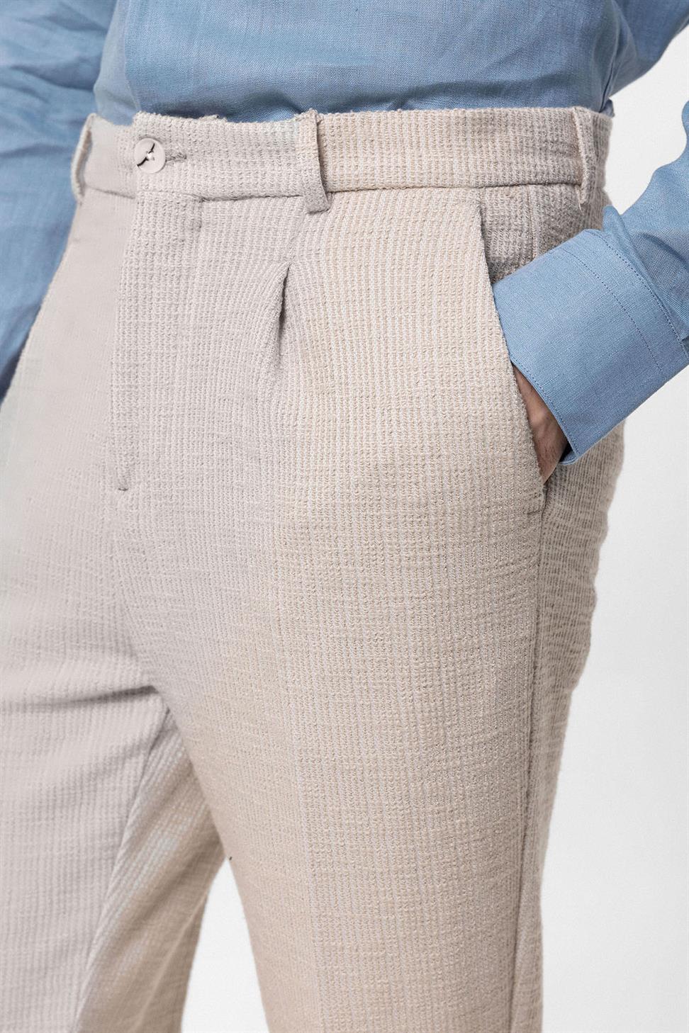 بنطلون رجالي ذو طيات مزدوجة الساق