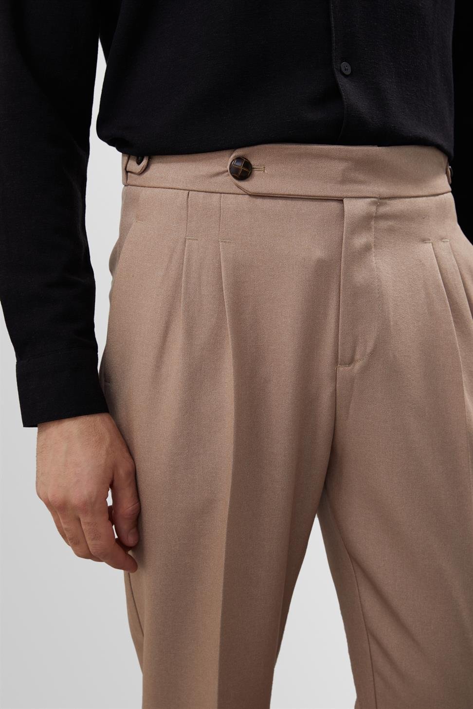 مزدوجة الساق عالية الخصر سراويل الرجال مطوي