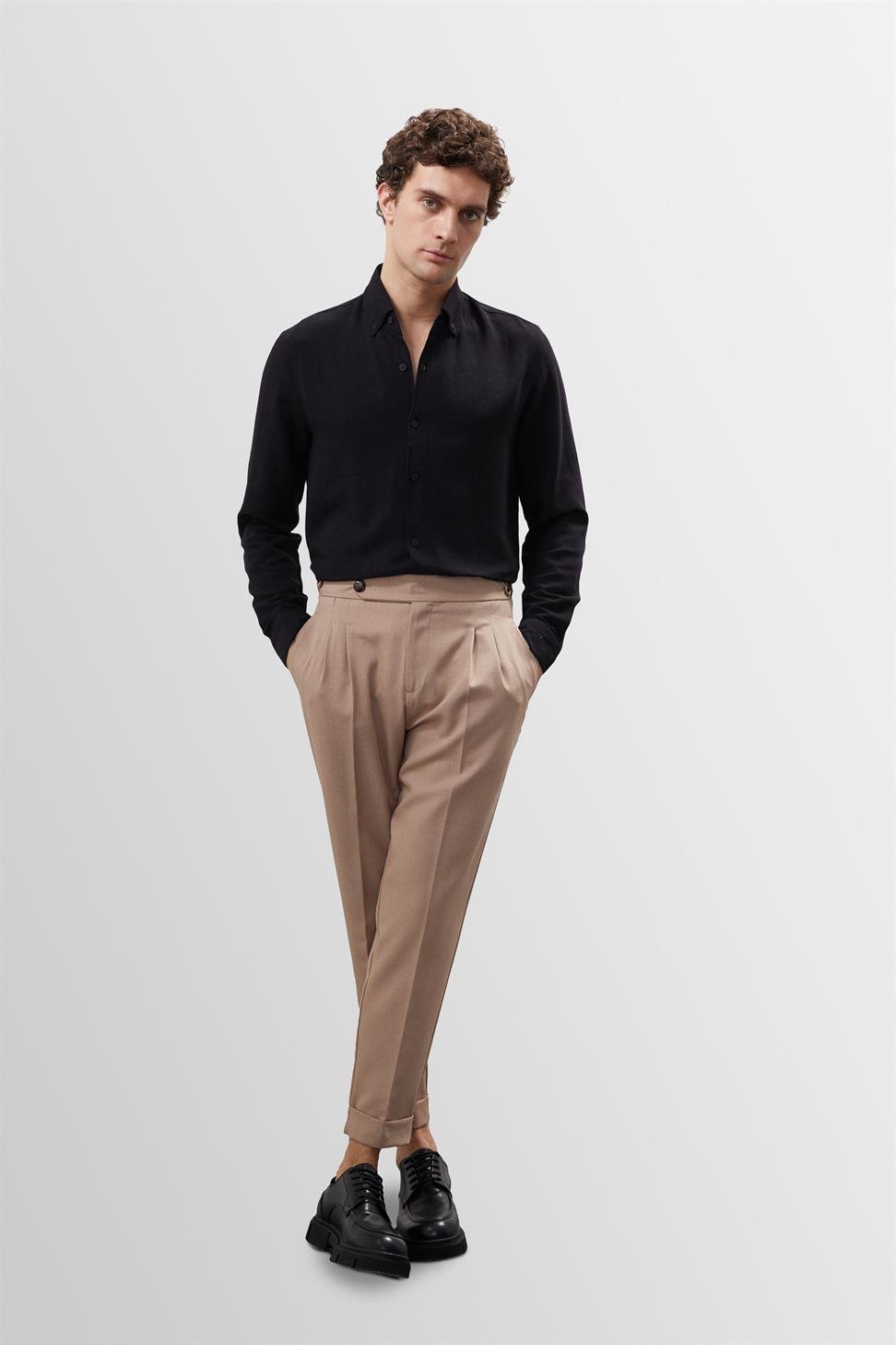 مزدوجة الساق عالية الخصر سراويل الرجال مطوي