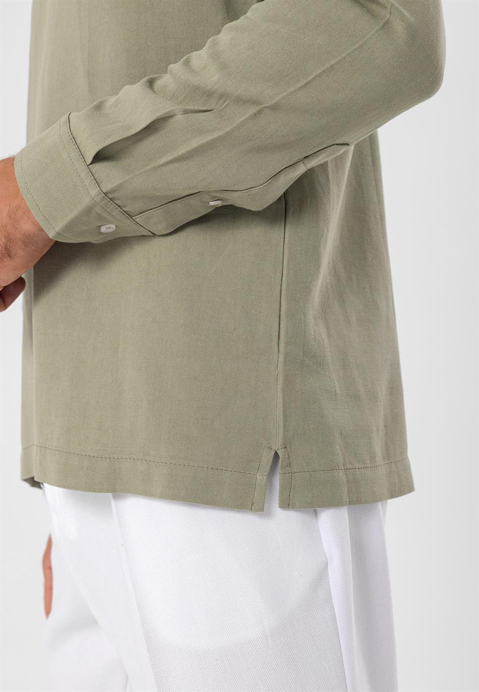 زر قميص مفصل للرجال