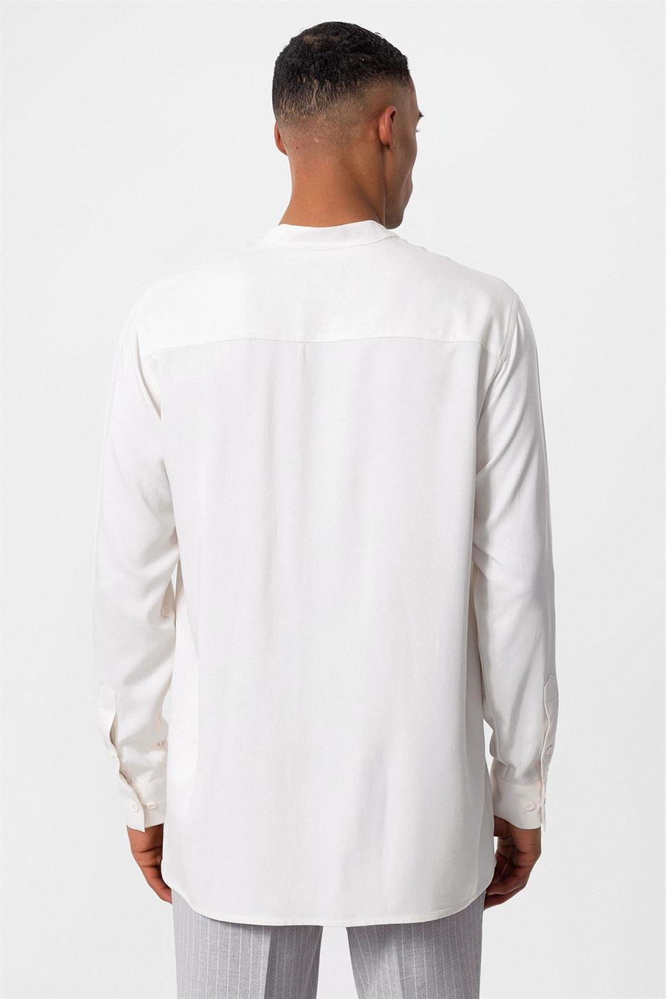 قميص رجالي بياقة القاضي بياقة عادية