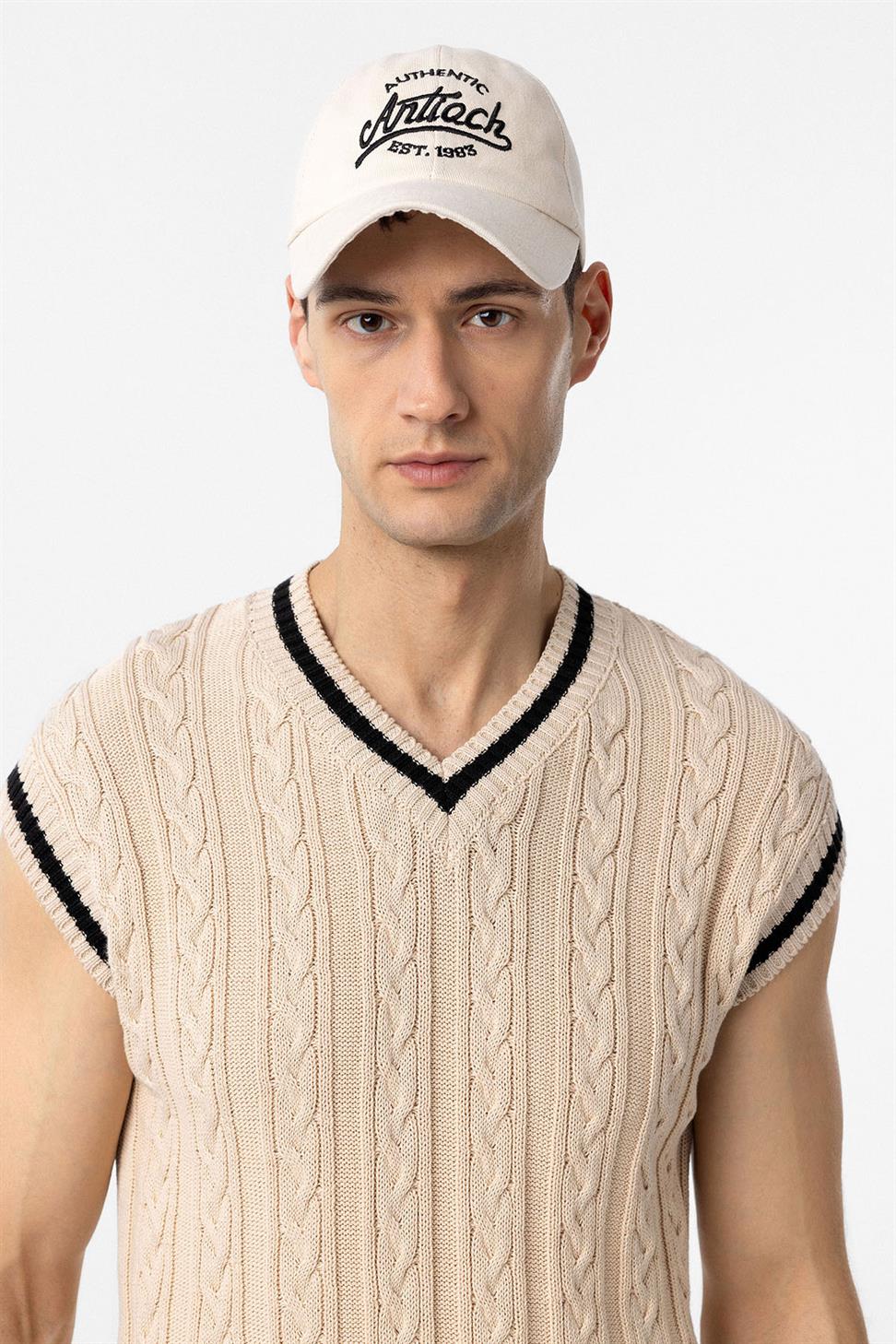 Antioch Ekru İşlemeli Erkek Şapka