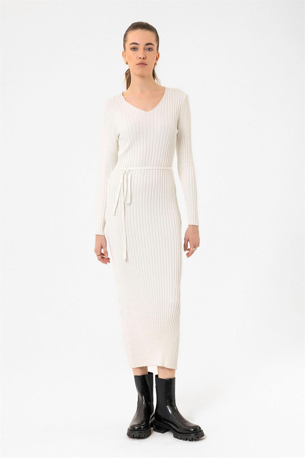 فستان نسائي متوسط الطول منسوج مع رباط