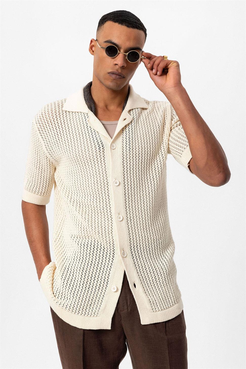 قميص رجالي مخرم بأكمام قصيرة مخرم