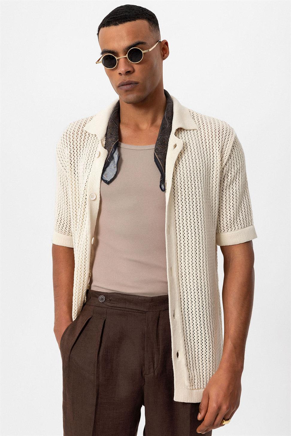 قميص رجالي مخرم بأكمام قصيرة مخرم