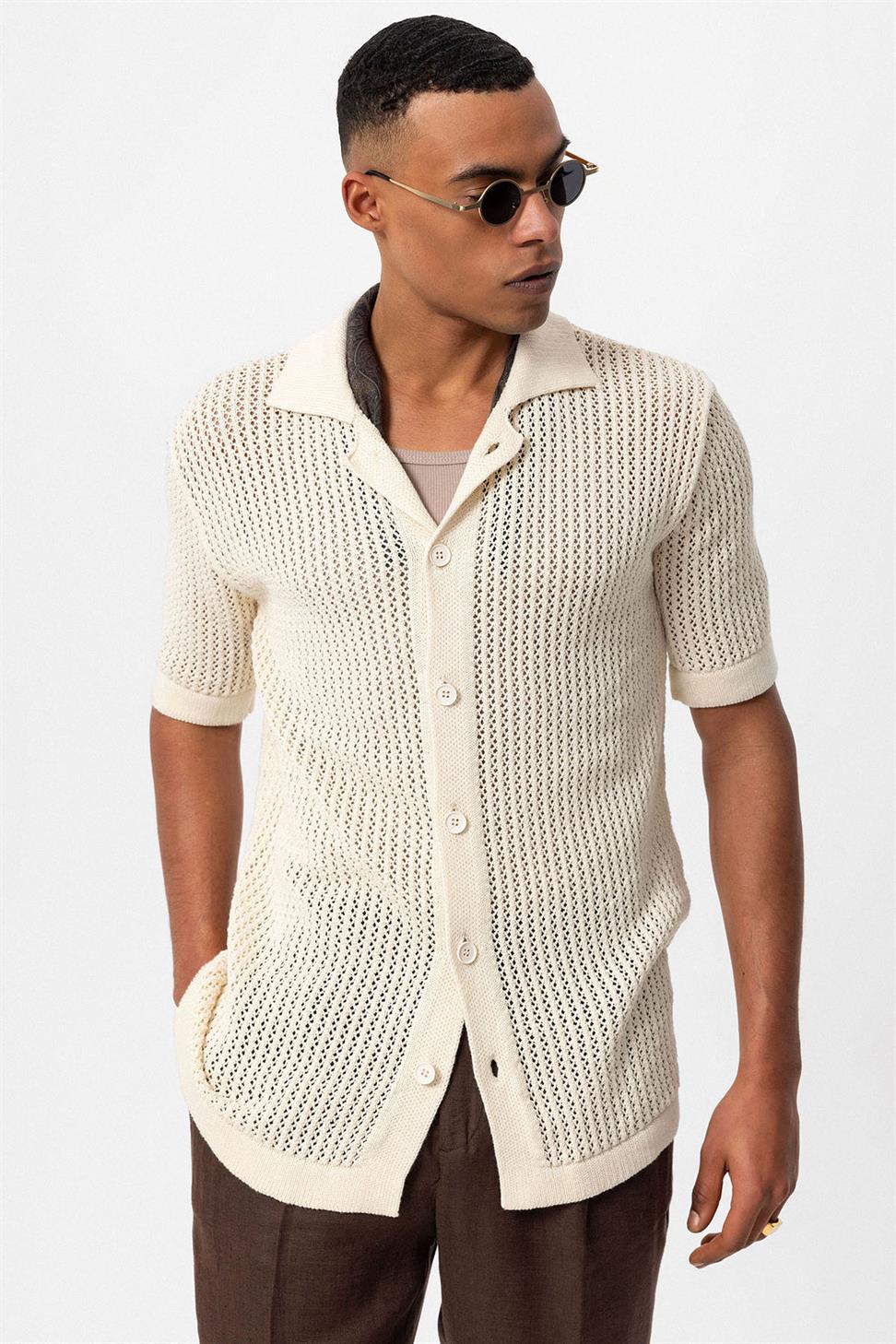 قميص رجالي مخرم بأكمام قصيرة مخرم