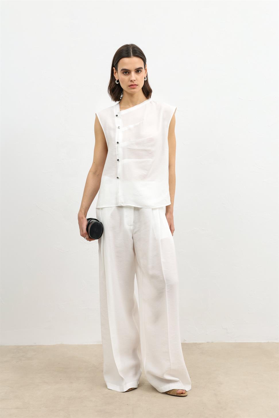 بنطال نسائي واسع الساق من مزيج الليوسيل