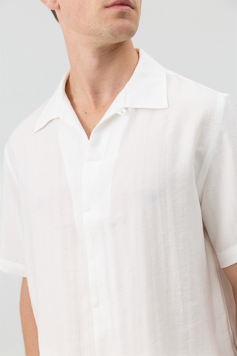 Mens Shirt with Lyocell Blend and Hidden Buttons