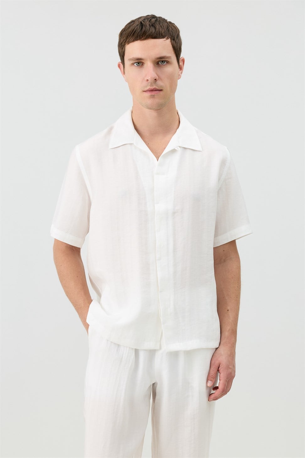 Mens Shirt with Lyocell Blend and Hidden Buttons