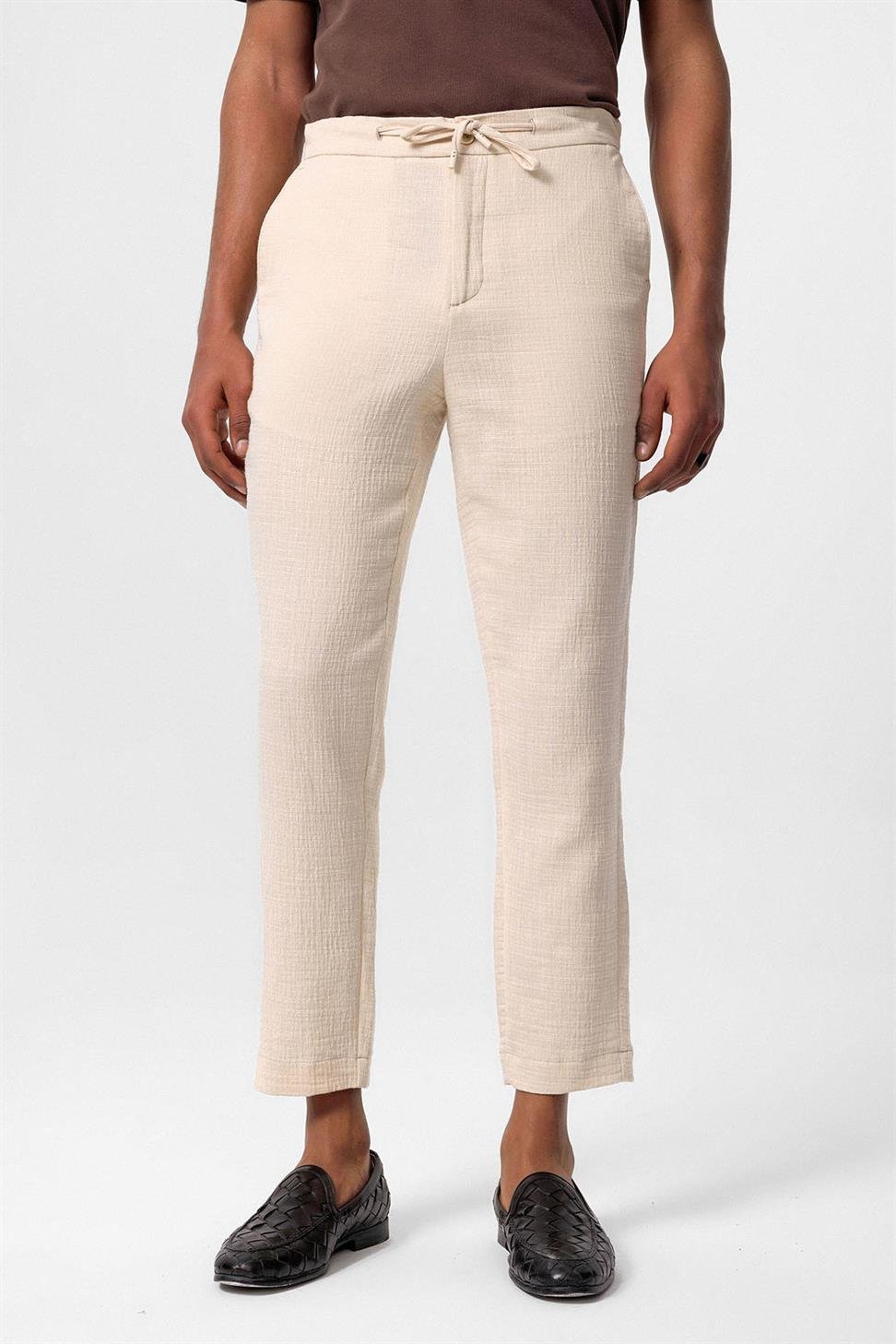 بنطال رجالي بقصة عادية مع خصر برباط