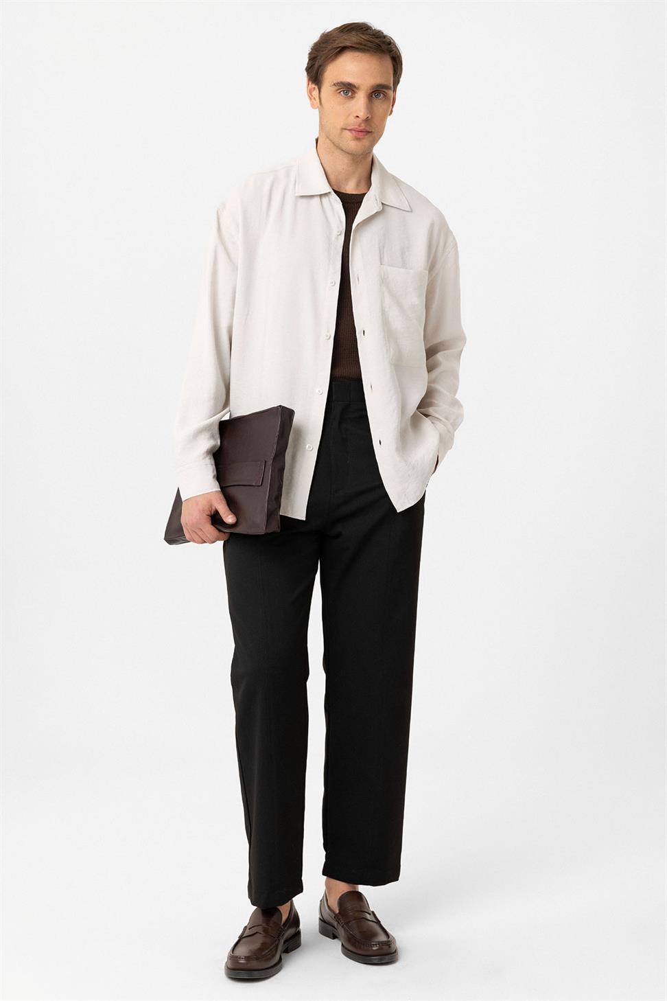 قميص رجالي من نسيج مودال بقصّة مريحة