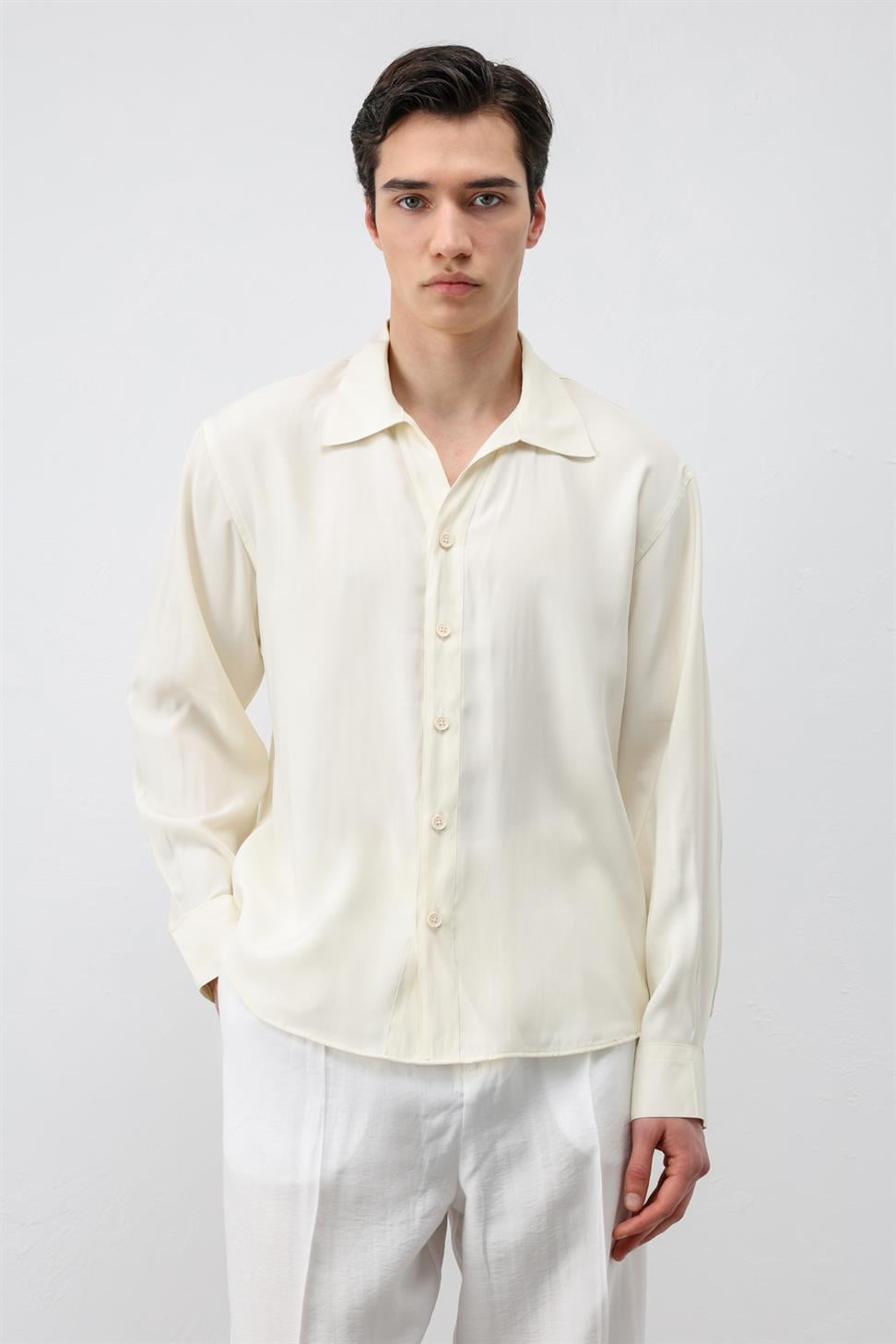 قميص رجالي مريح