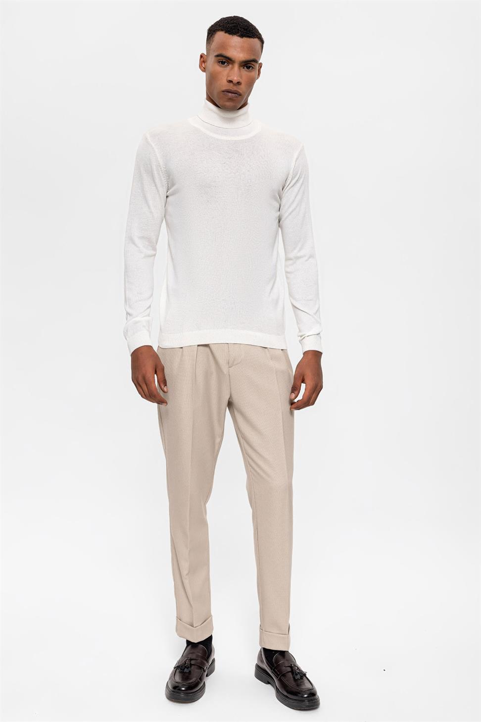 Antioch Ekru Tam Boğazlı Erkek Triko