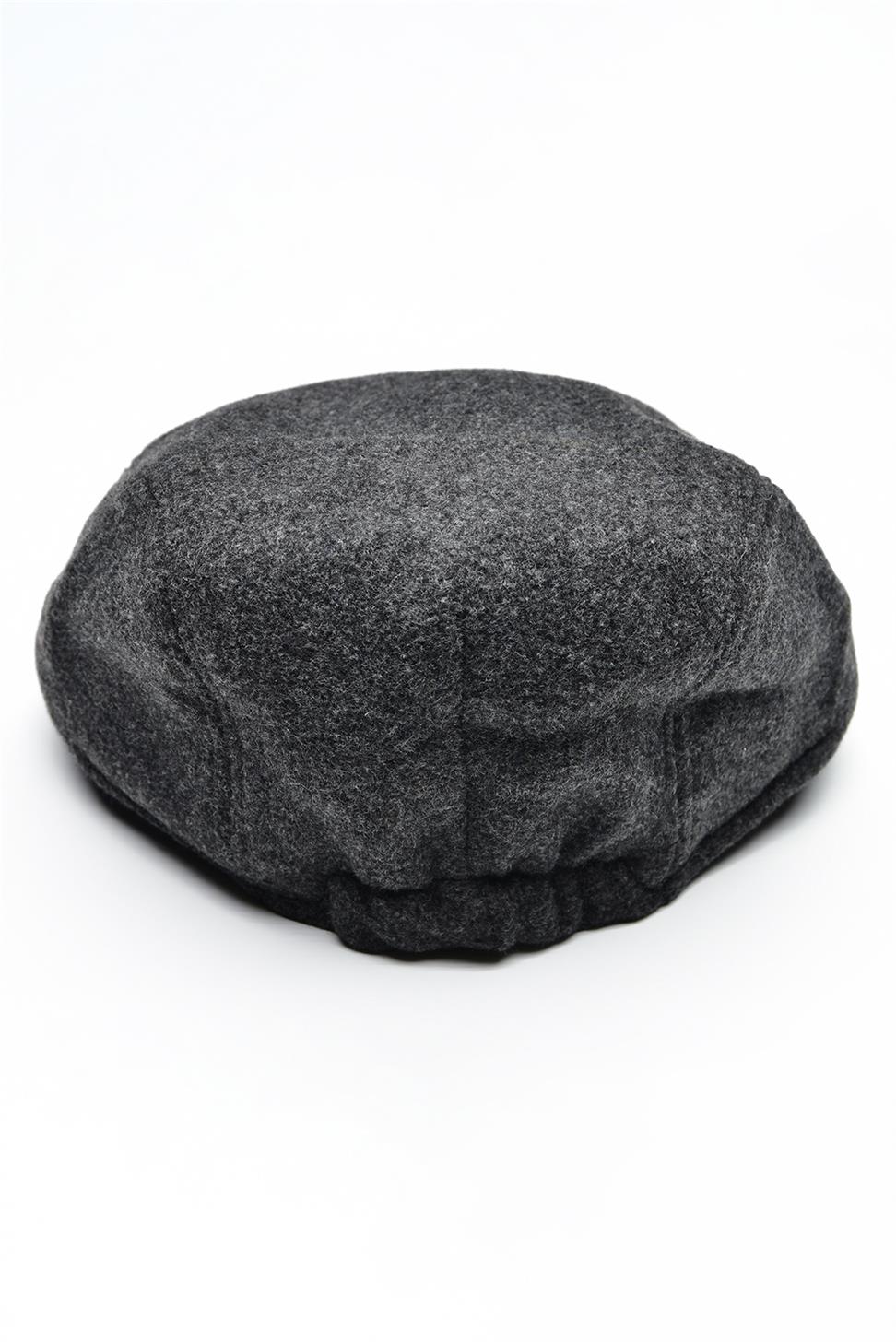 قبعة من الكتان للرجال