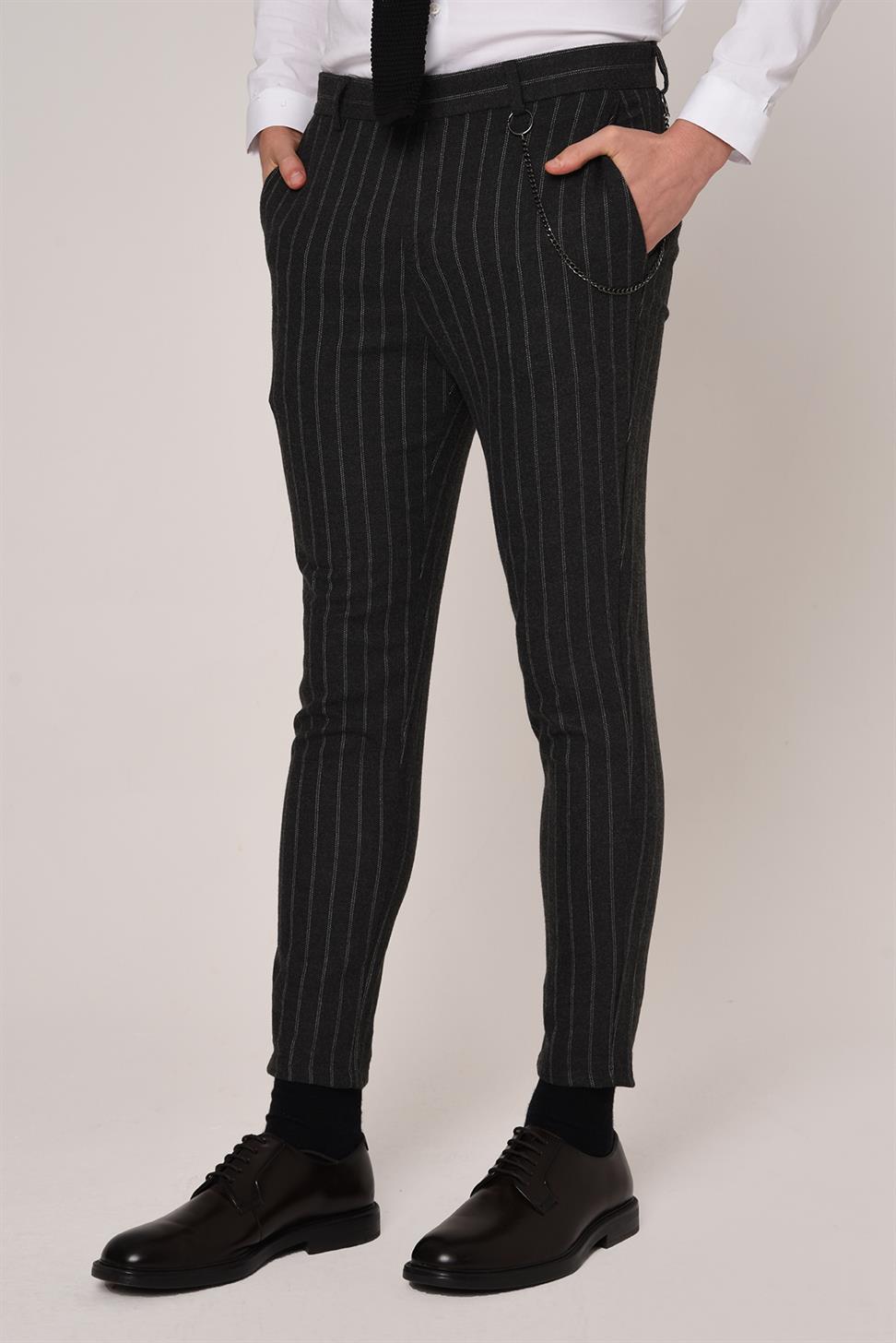 بنطلون مخطط بقصة ضيقة للرجال