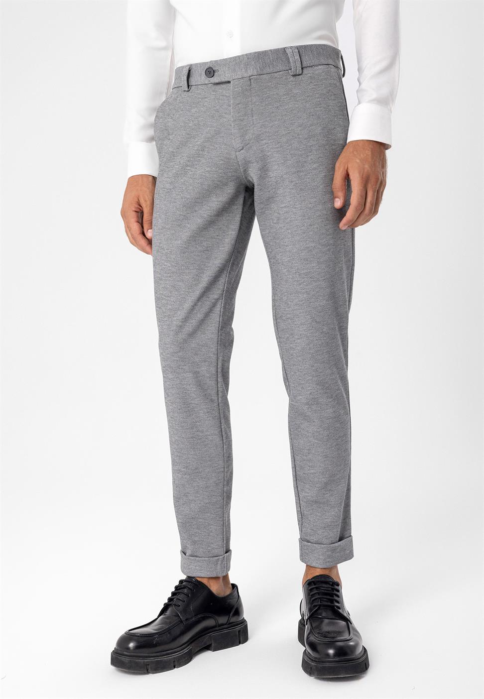 بنطال ذو قصة ضيقة للرجال بساقين مزدوجة