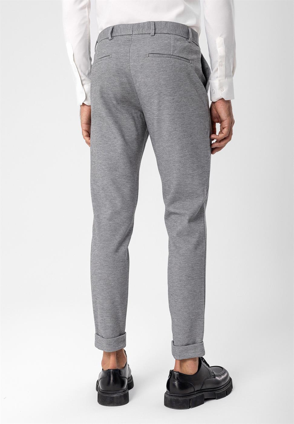 بنطال ذو قصة ضيقة للرجال بساقين مزدوجة