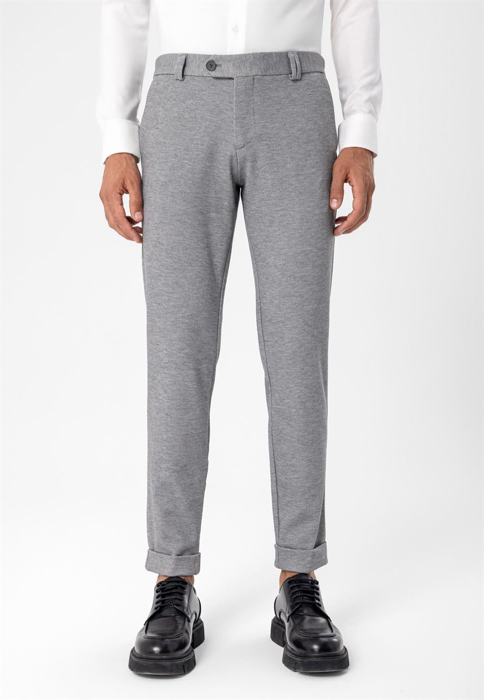 بنطال ذو قصة ضيقة للرجال بساقين مزدوجة