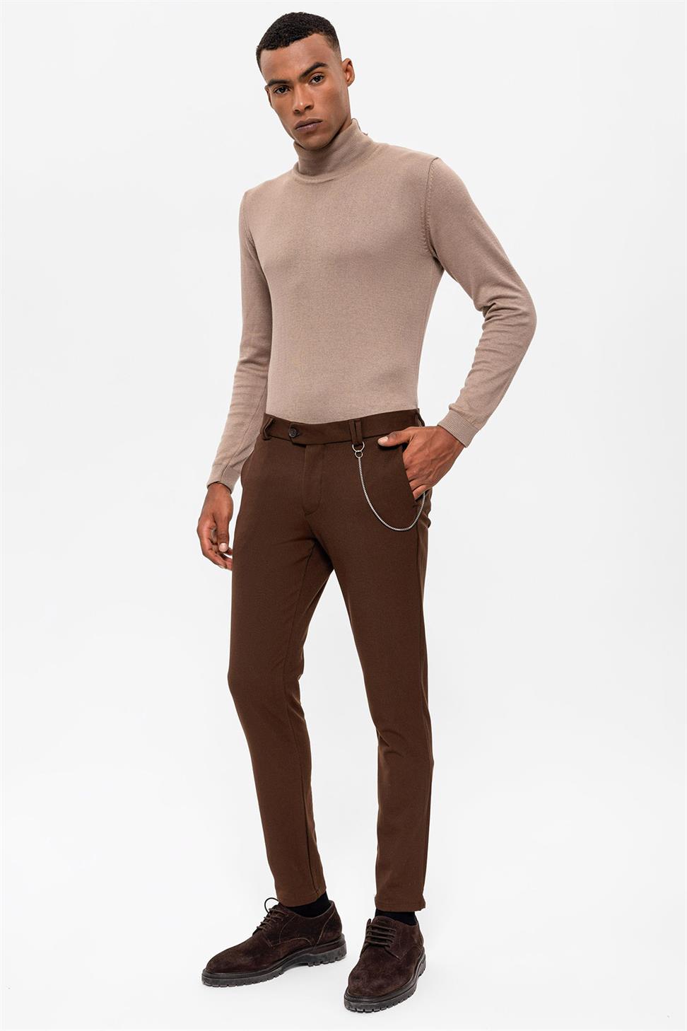 بنطال قماشي ذو قصة ضيقة للرجال