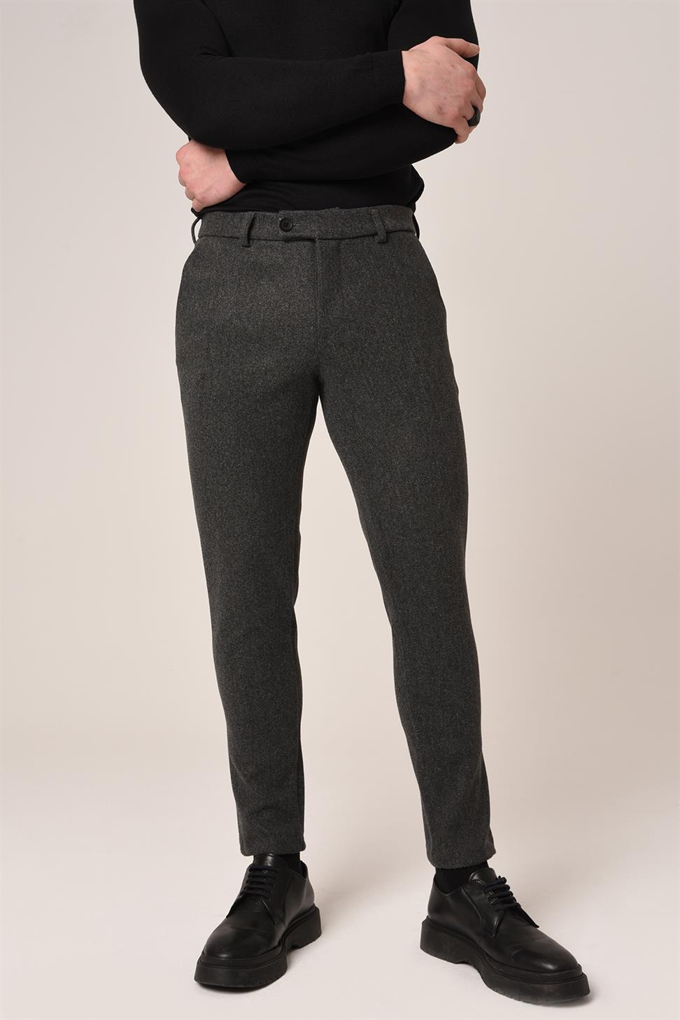 بنطال كاشيه بقصة ضيقة للرجال