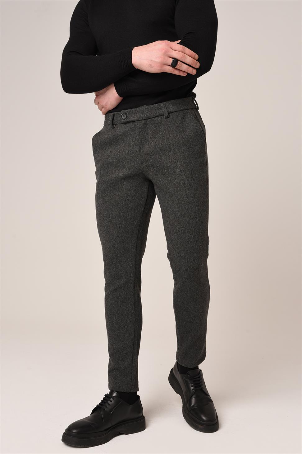 بنطال كاشيه بقصة ضيقة للرجال