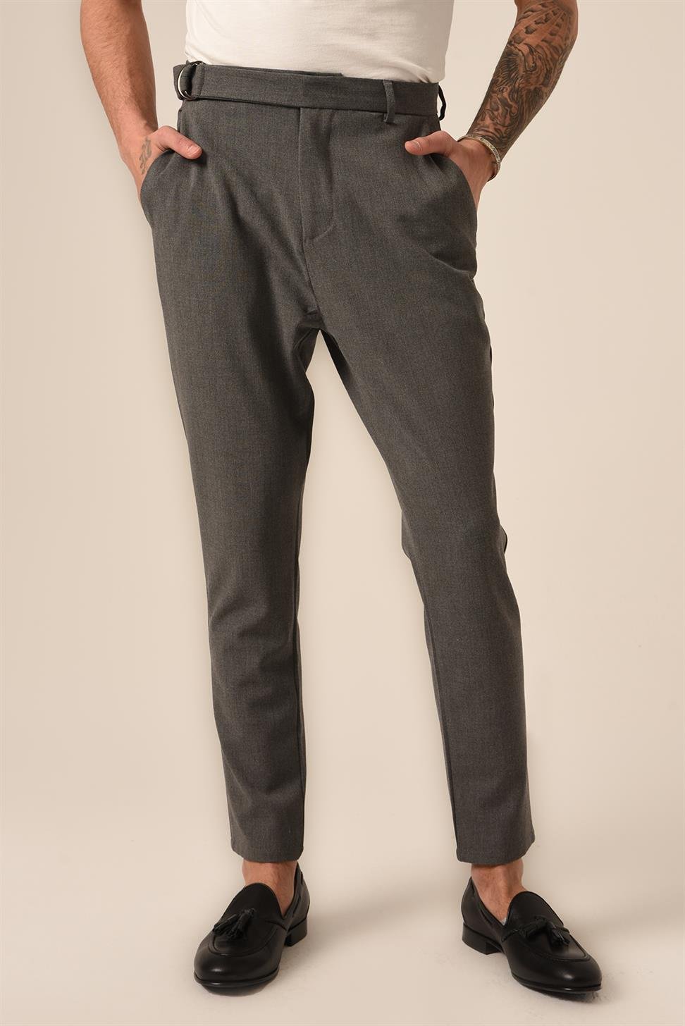 بنطلون رجالي بحزام عالي الخصر