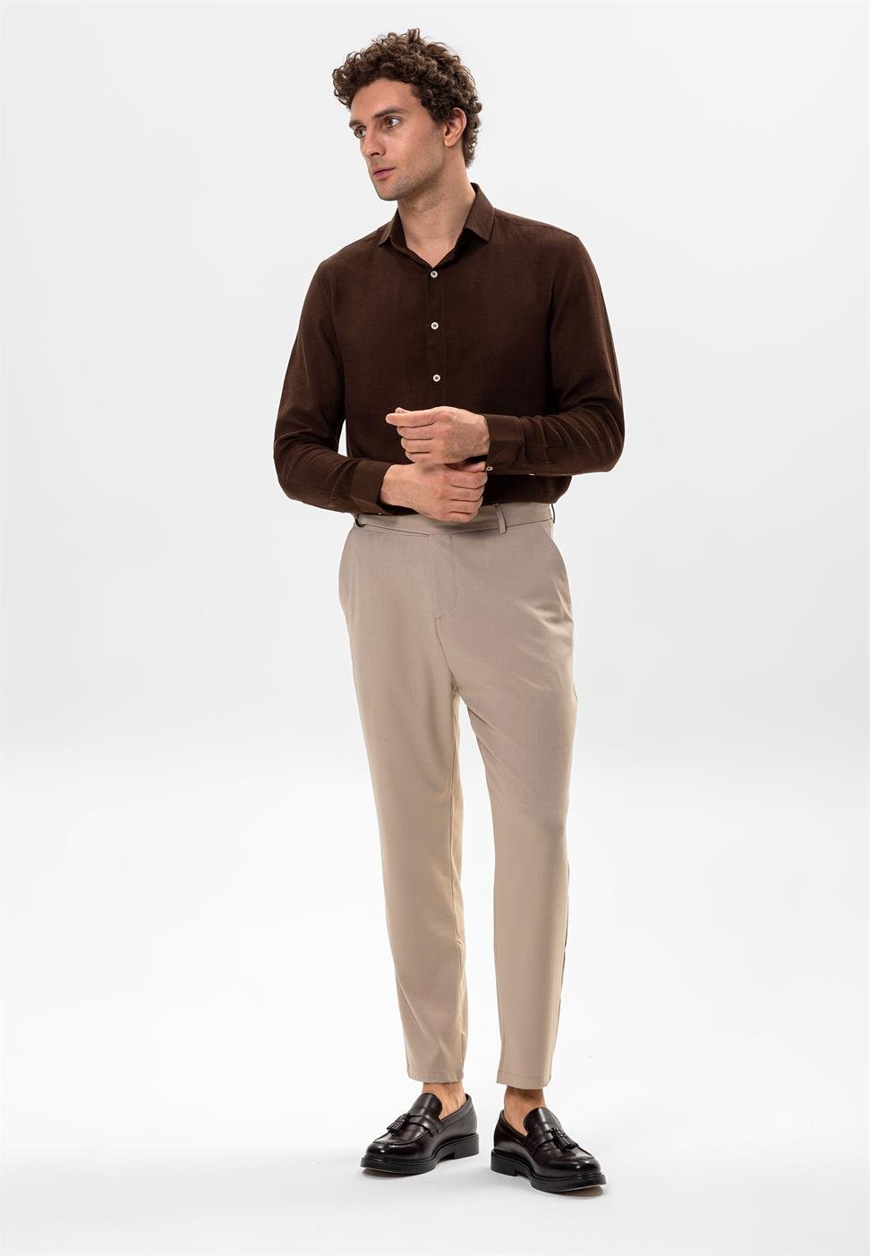 بنطلون رجالي بحزام عالي الخصر