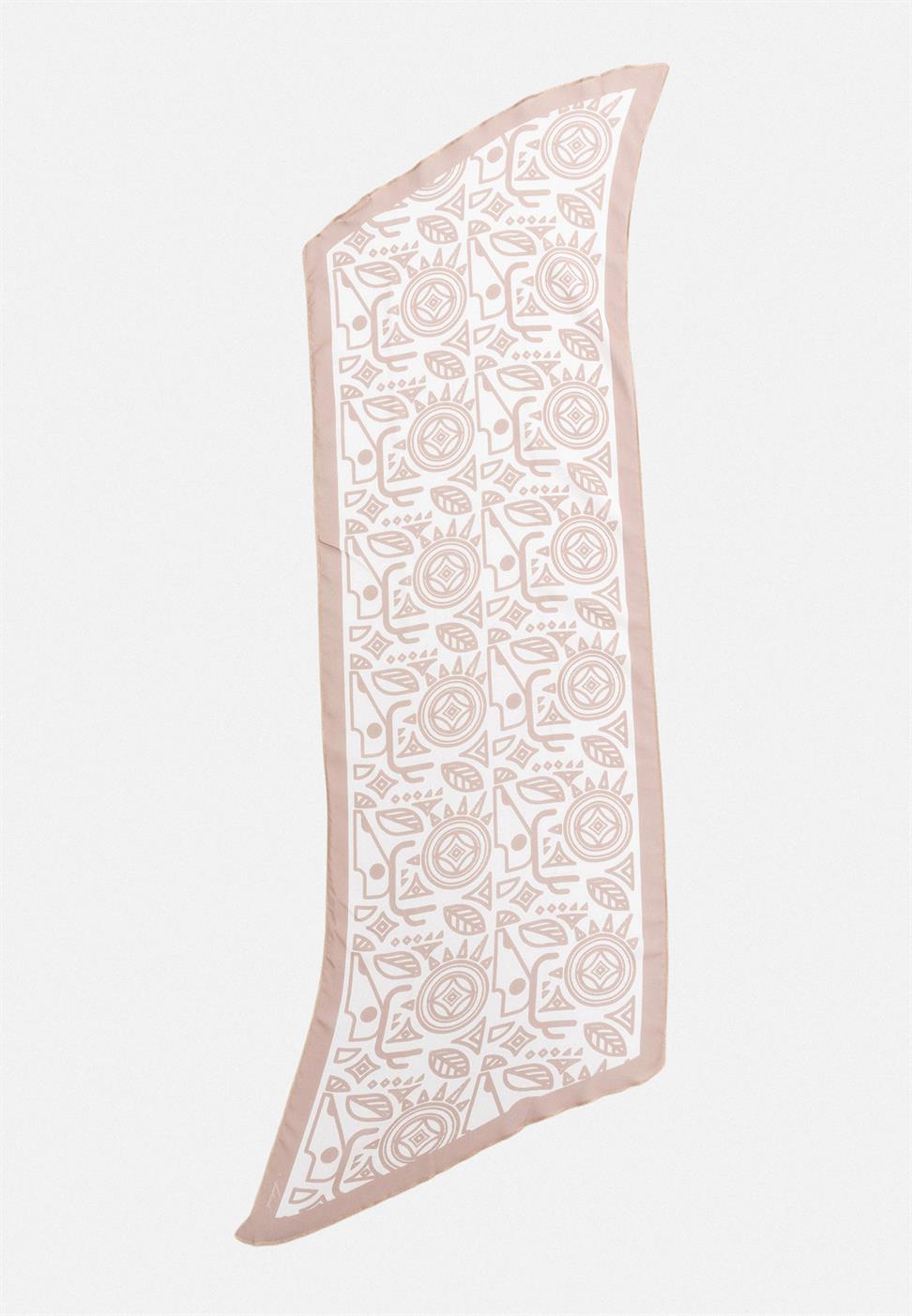 وشاح منقوش العرقية