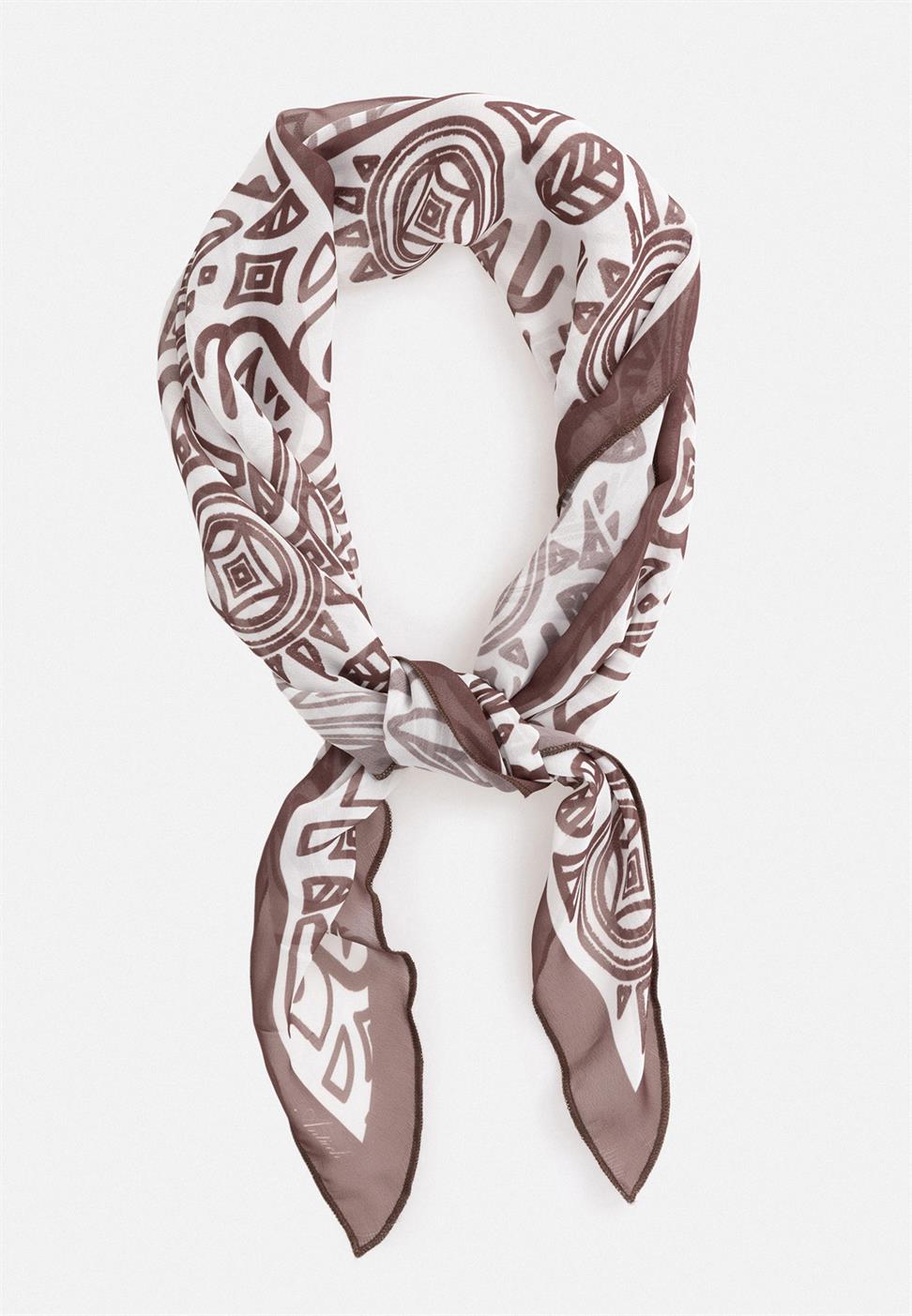 وشاح منقوش العرقية