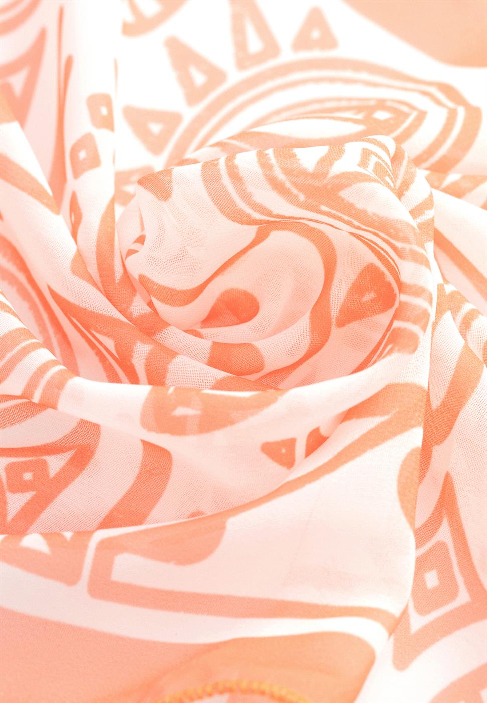 وشاح منقوش العرقية