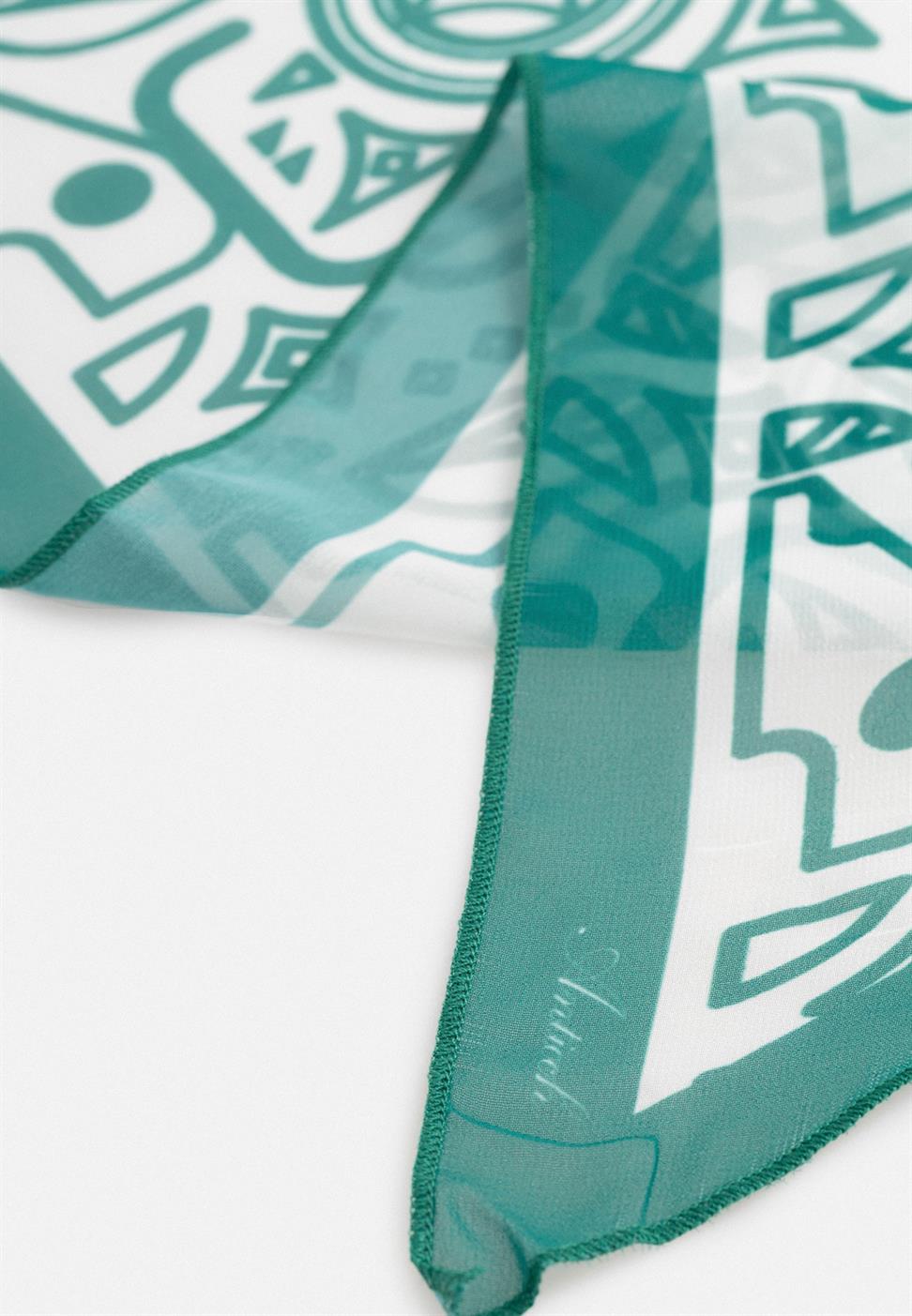 وشاح منقوش العرقية