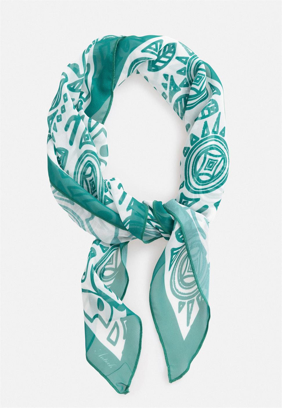 وشاح منقوش العرقية