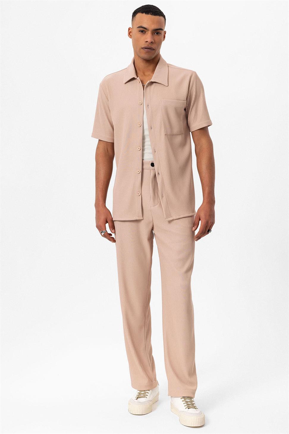 قميص رجالي مضلع بأكمام قصيرة