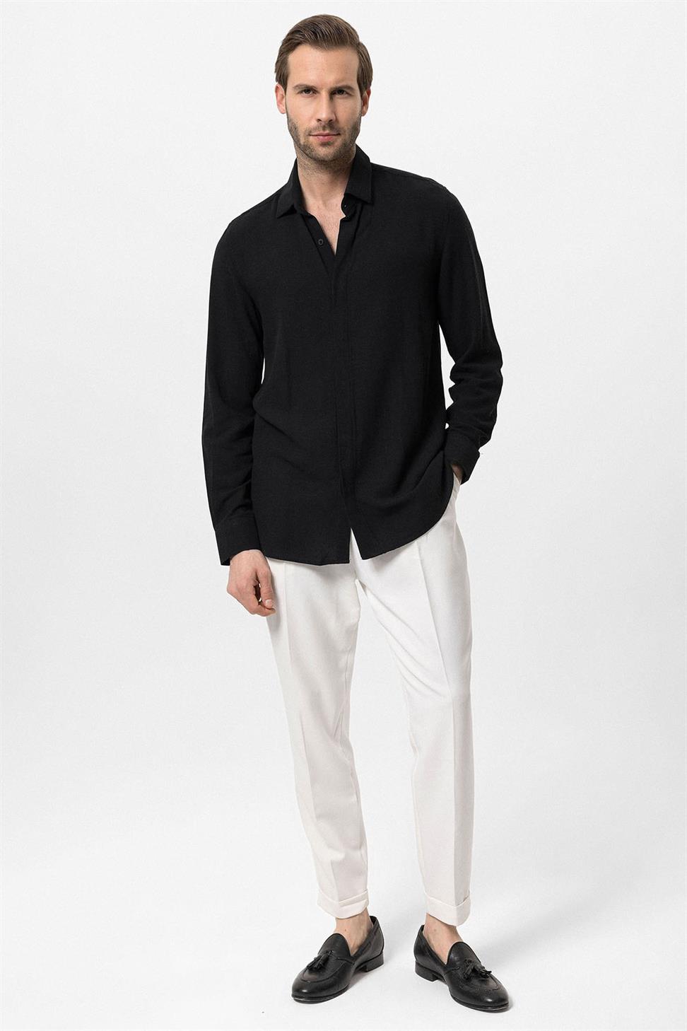 قميص رجالي بأزرار مخفية من خليط الكتان