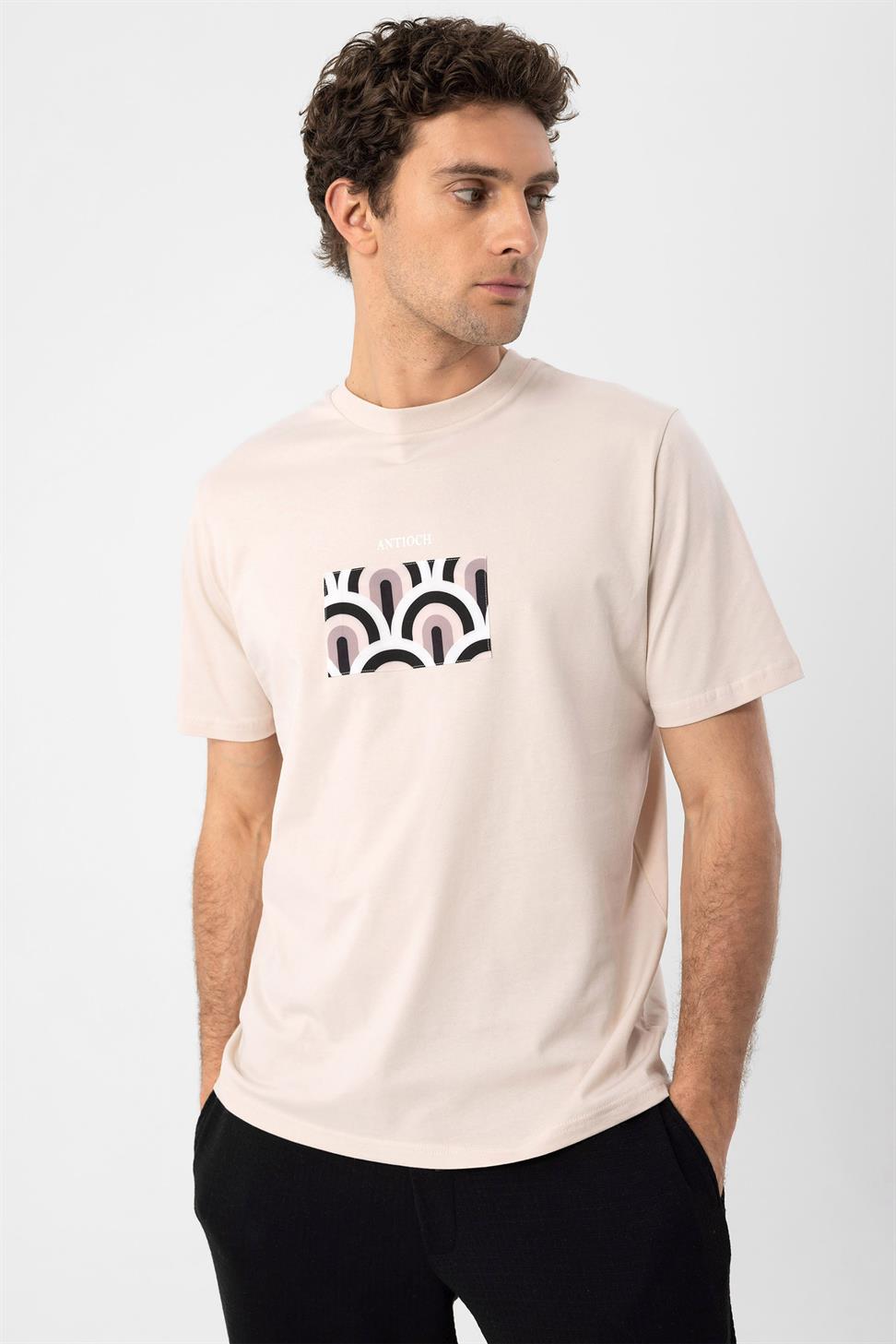 تي شيرت رجالي بطباعة عادية على الصدر