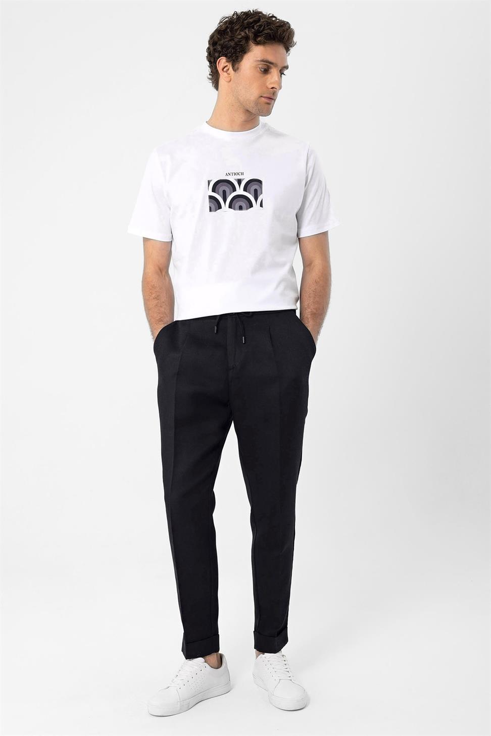 تي شيرت رجالي بطباعة عادية على الصدر