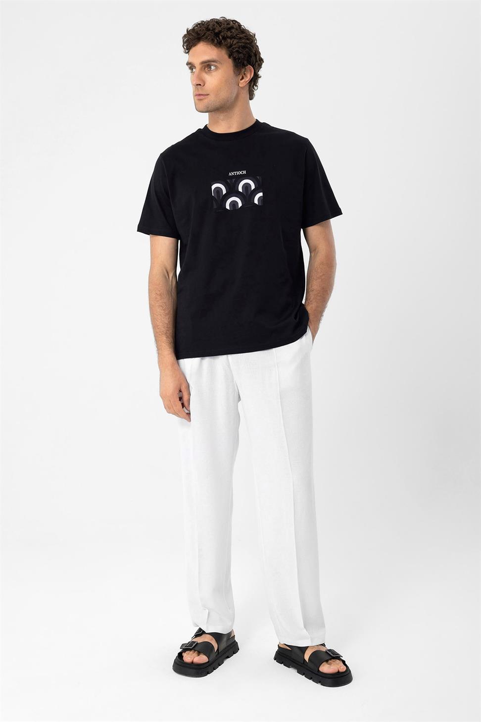 تي شيرت رجالي بطباعة عادية على الصدر