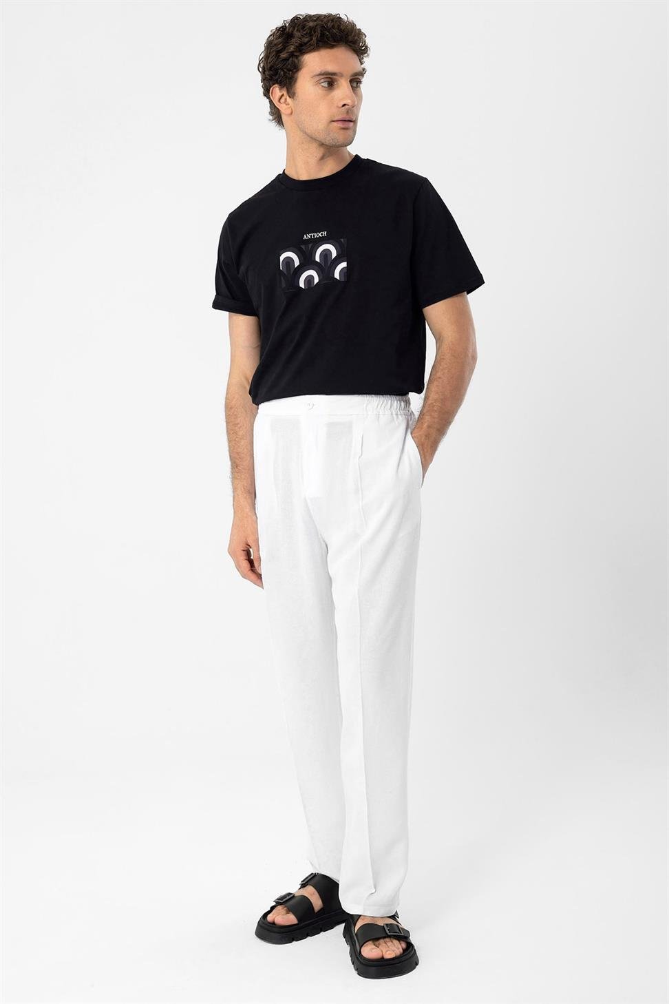 تي شيرت رجالي بطباعة عادية على الصدر