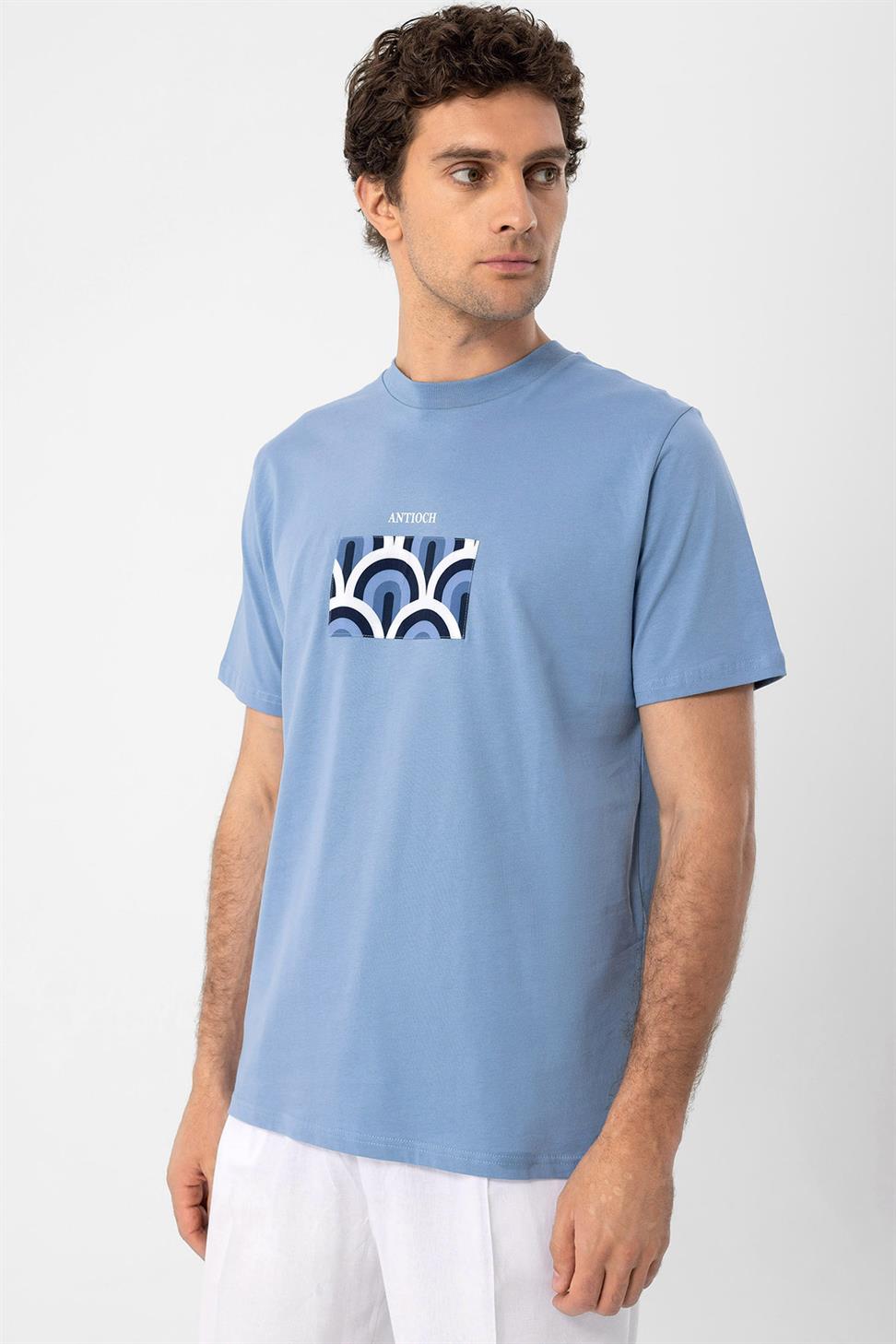 تي شيرت رجالي بطباعة عادية على الصدر