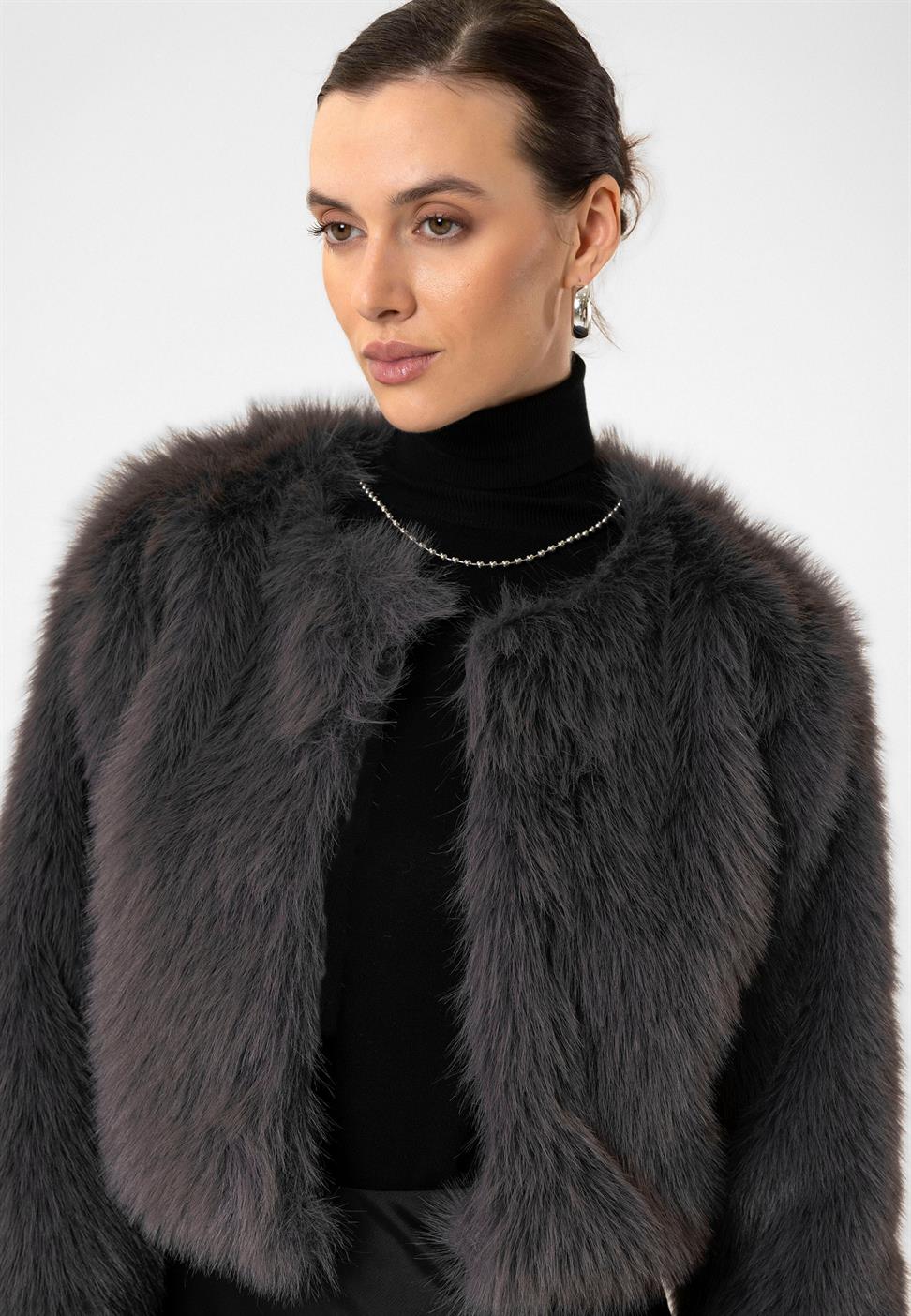 Antioch Gri Kadın Suni Kürk Crop Ceket